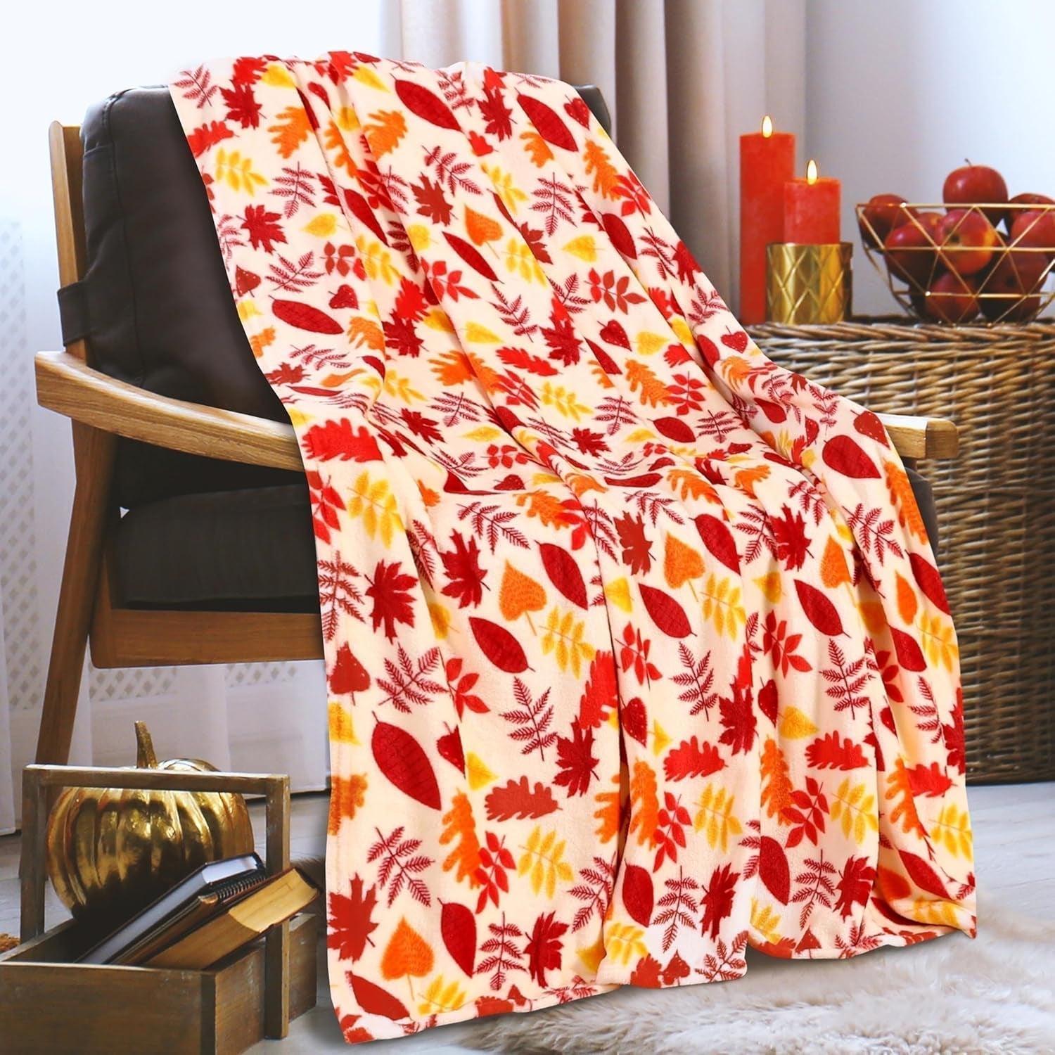 Elegancki komfort Lekki koc z motywem Halloween, miękki, przytulny i pluszowy, idealny na relaks w tym strasznym sezonie, 127 x 152,4 cm, łóżka i kołdry z czaszką i kościami Eleganckie komfortowe jesienne liście 50 x 60