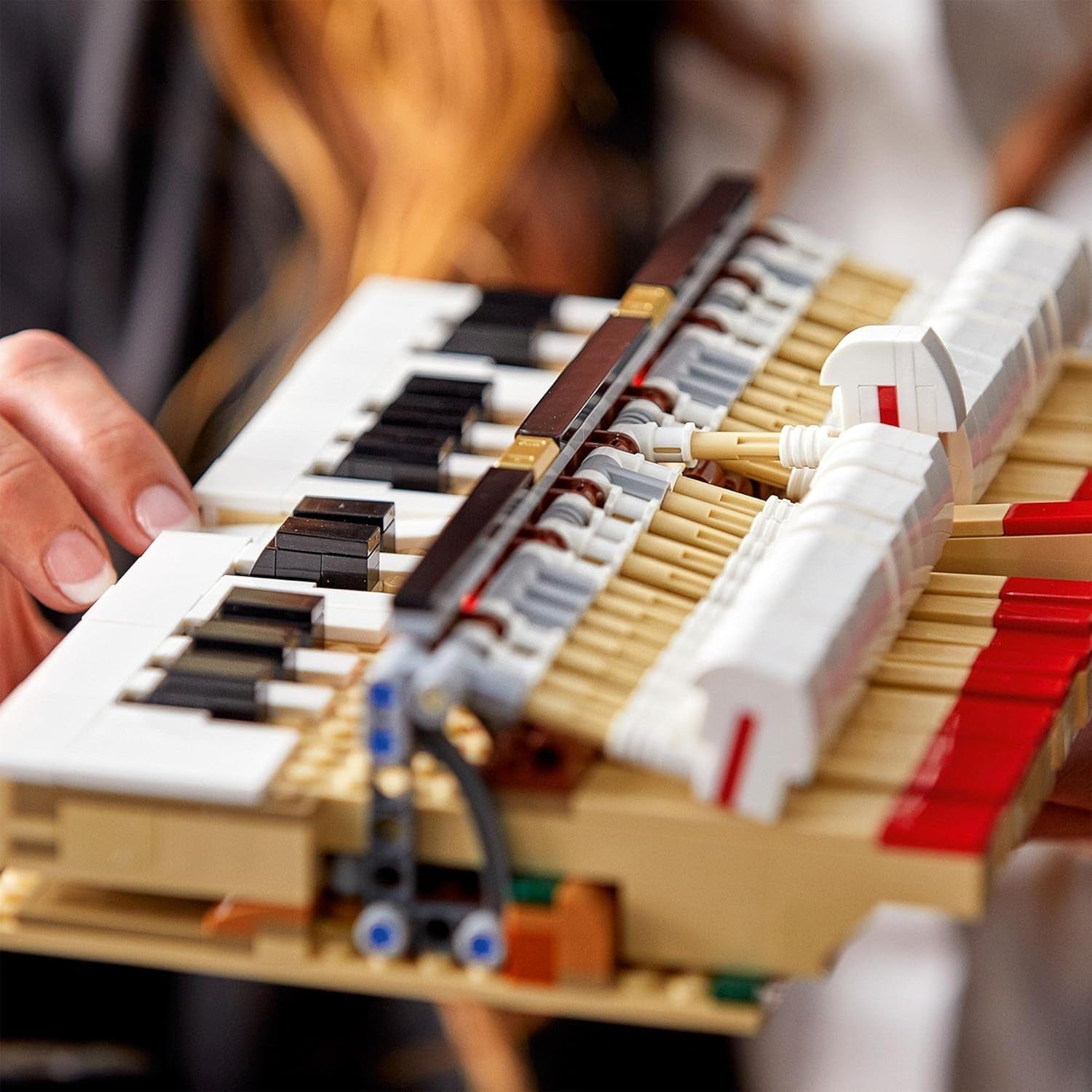 LEGO Ideas Fortepian koncertowy (21323); Zestaw konstrukcyjny; Twój własny fortepian koncertowy; Świetny projekt modelarski dla utalentowanego pianisty, muzyka, melomana i hobbysty (3662 elementów) Zestawy do budowania Besuche den LEGO-Store