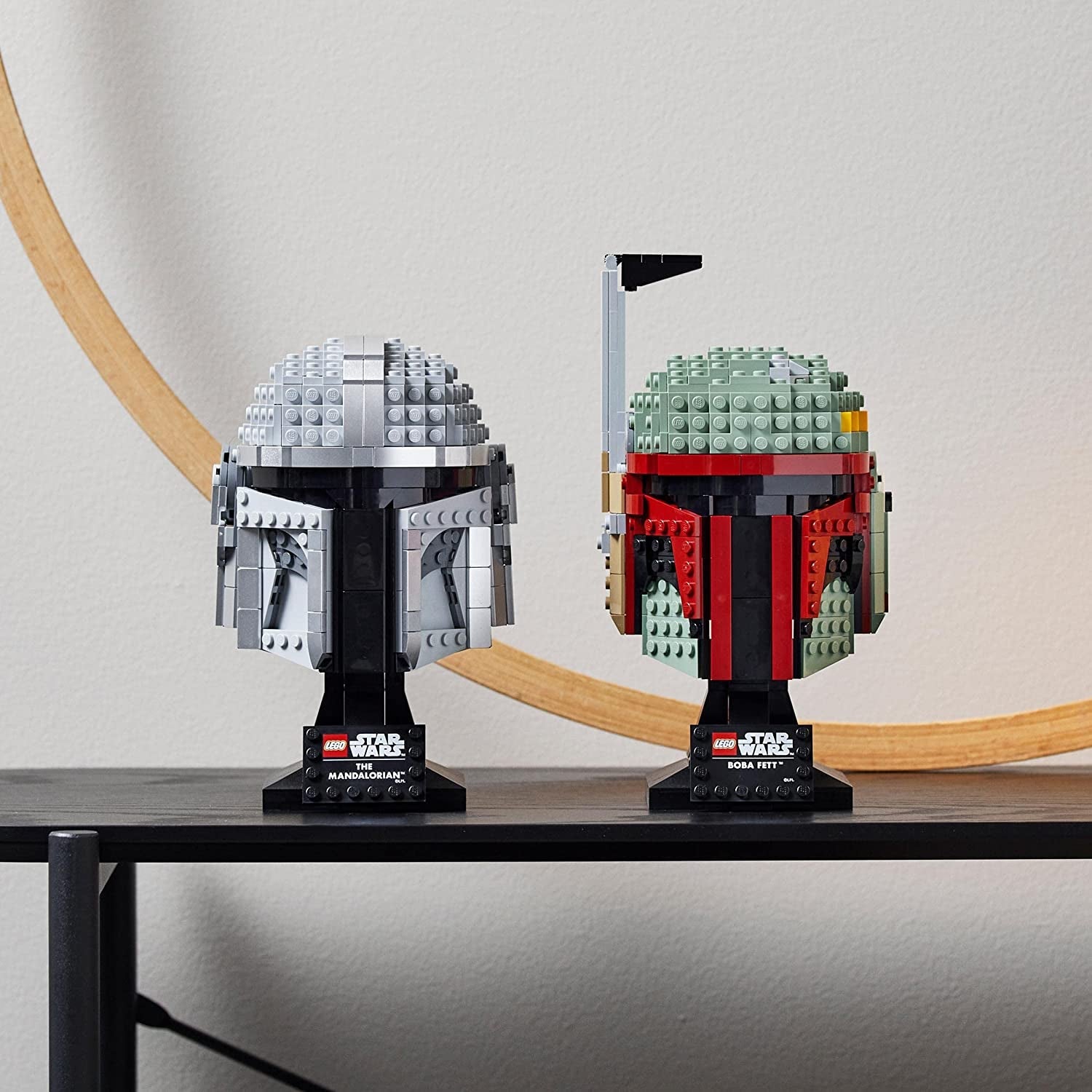 LEGO Star Wars Model hełmu Mandalorianina, kolekcja dekoracji pokoju i wspaniały prezent dla dorosłych, zestaw, mężczyźni, kobiety, matka, ojciec, pomysł na prezent z kolekcji 75328 Zestawy do budowania Besuche den LEGO-Store