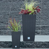 Doniczki/garnki Prosperplast imitujące rattan z wkładem | 26,5 x 26,5 x 50 cm | antracyt | odporny na warunki atmosferyczne i promieniowanie UV | wykonane z wytrzymałego plastiku | do wnętrz i na zewnątrz