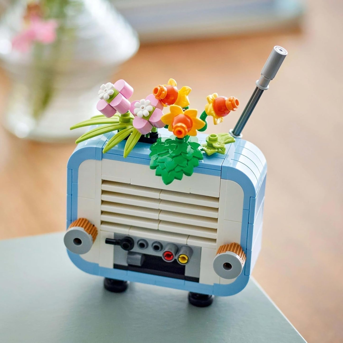 LEGO Creator Odtwarzacz płyt 3 w 1 z kwiatami - zabawka przekształcalna w radio lub mikrofon - zabawki muzyczne dla dzieci - kreatywny pomysł na prezent dla dziewcząt i chłopców od 8 lat 31172 Zestawy do budowania Besuche den LEGO-Store