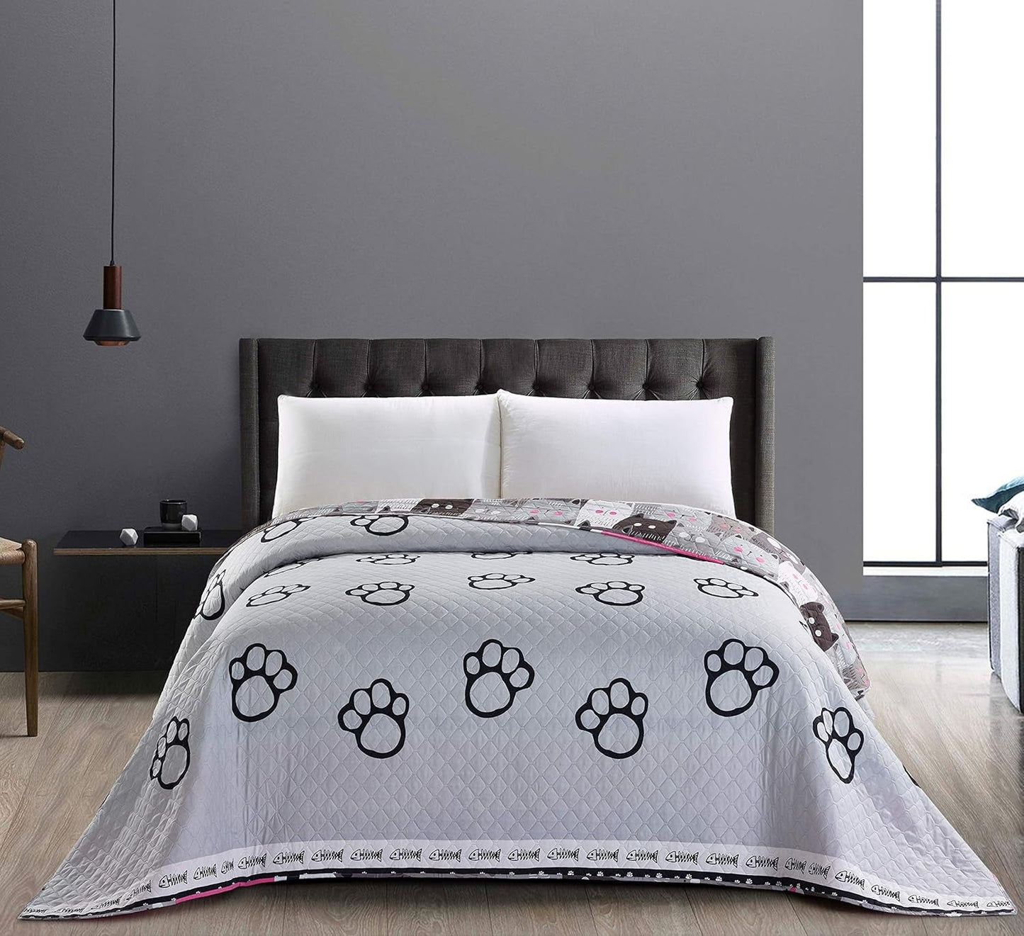 Decoking 32350 Narzuta 220X240 cm Dwustronna narzuta z mikrofibry łatwa w utrzymaniu Beżowy Jasny brąz Kakaowy brąz Szary Stal Antracyt Grafit Czarny Biały Różowy Koty Inwazja kotów Legowiska i koce Beuche den DecoKing-Store