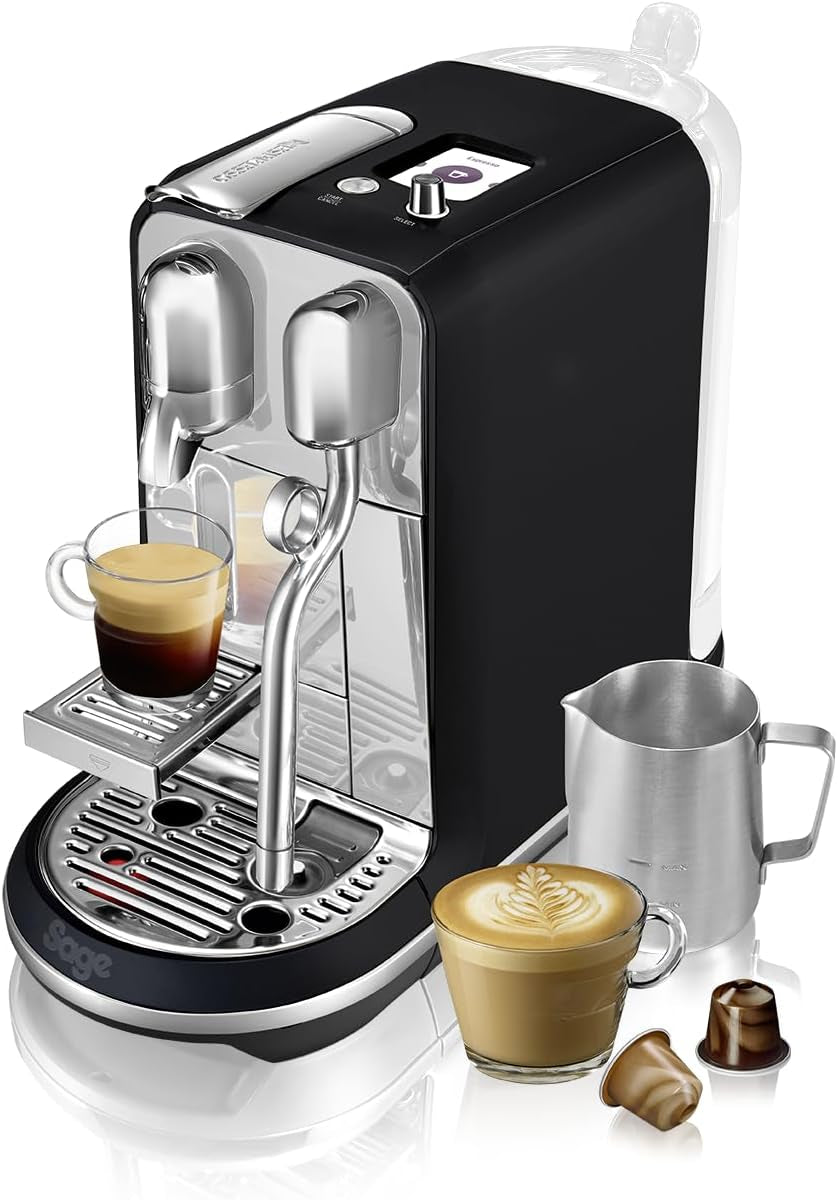 Ekspres do kawy z kapsułkami Nespresso SNE800 Creatista Plus firmy Sage, czarny mat