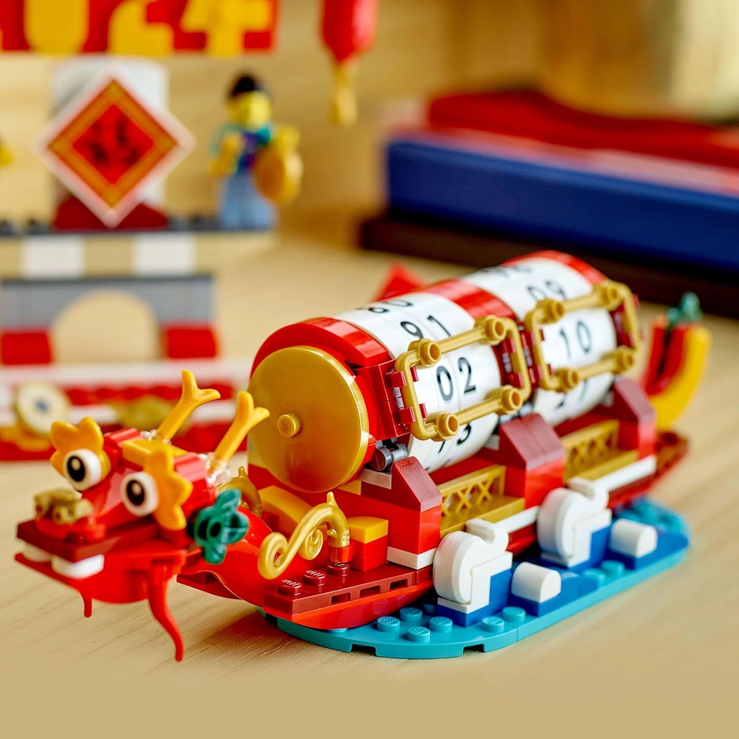 Kalendarz świąteczny LEGO, prezent na chińskie wakacje dla chłopców i dziewcząt, zestaw do budowania Księżycowego Nowego Roku, pozwala dzieciom na wyobraźnię, świąteczna zabawka, dekoracja na chiński Nowy Rok 40678 Zestawy do budowania Besuche den LEGO-Store