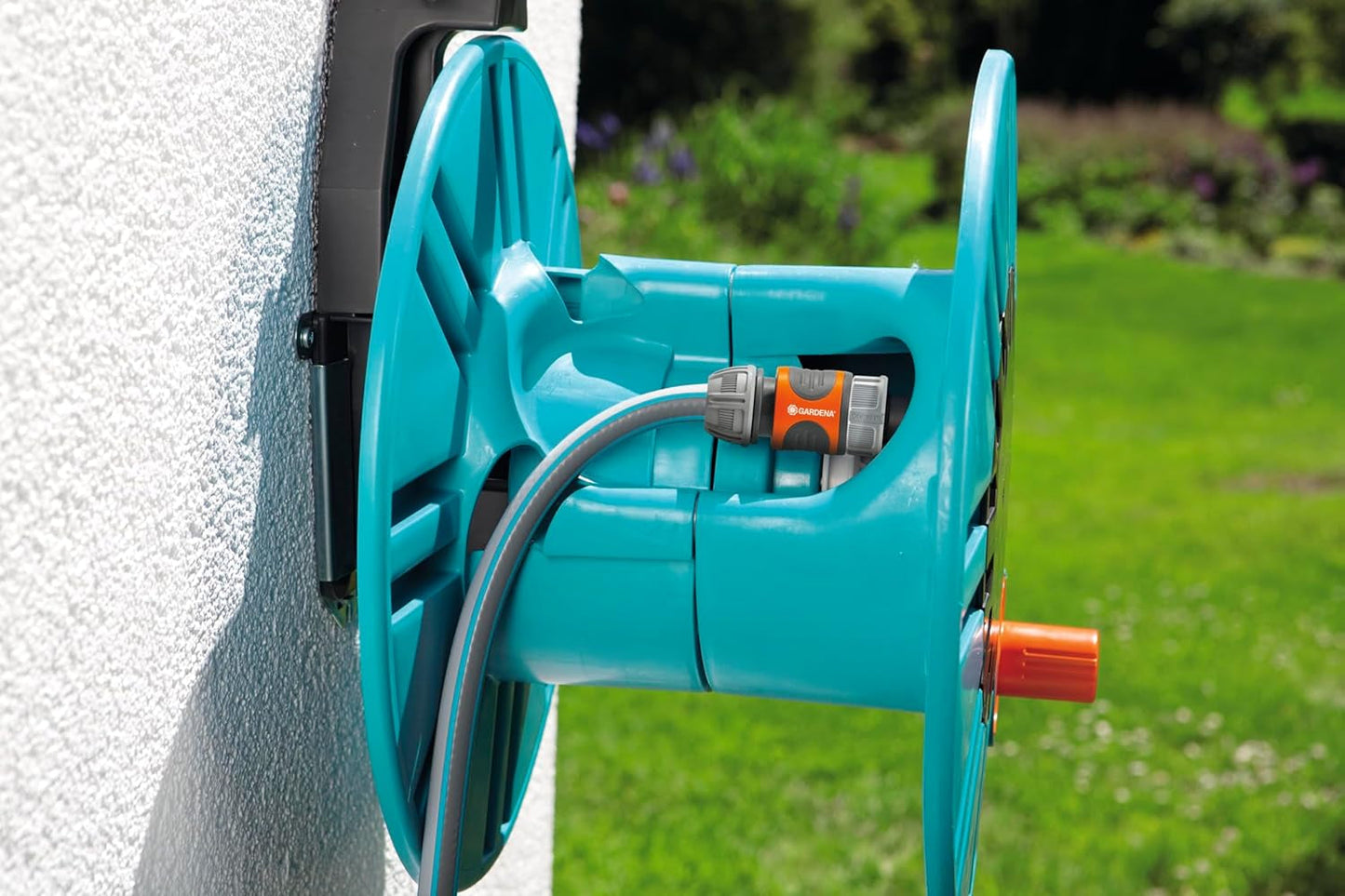 Bęben ścienny na wąż Gardena Classic 60 z bębenkiem na wąż: do łatwego montażu na ścianie, z systemem zapobiegającym kapaniu, z przyłączem kątowym, duża pojemność, oszczędność miejsca (2650-88)