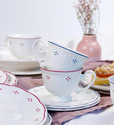 Serwis do kawy porcelanowy Mäser Lova, 18 szt. - 6 talerzy deserowych (19,5 cm), 6 filiżanek (19 cl) i 6 spodków (15,5 cm), niebieski