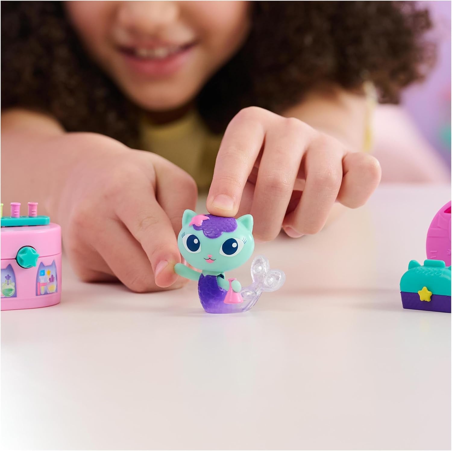 Domek dla lalek Gabby™S, zestaw mebli Bobble Kitty z surykatkami Figurka kota z meblami i akcesoriami do domku dla lalek, domki dla lalek w wieku od 3 lat Sklep Naty