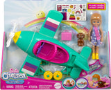 Lalka Chelsea Barbie Samolot i zestaw do zabawy – lalka pilot, samolot, akcesoria dla szczeniąt i bajek, obrotowe koła i śmigła do kwiatów, wiek 3+, HTK38