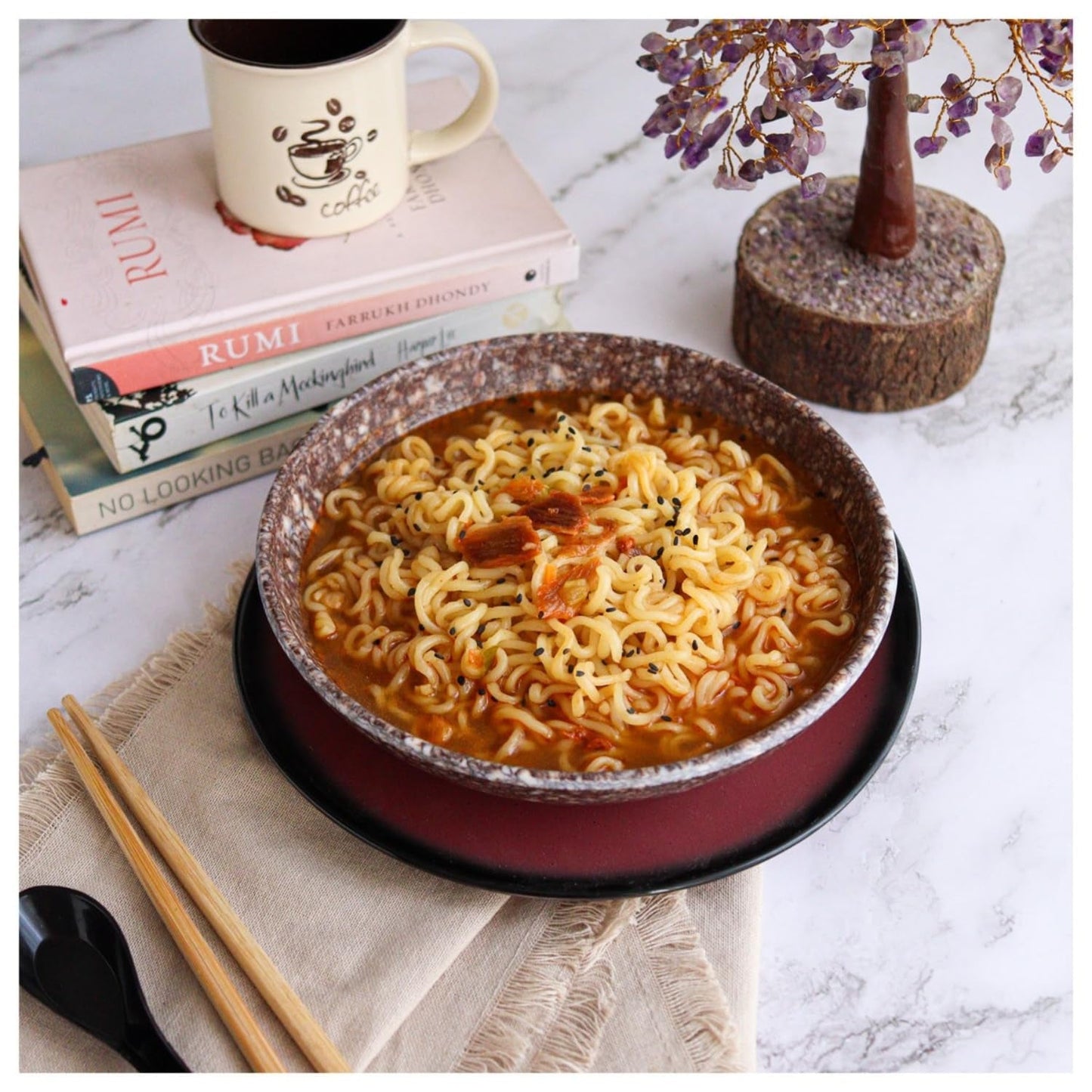 NONGSHIM - Makaron błyskawiczny czerwony pikantny - 6 X 120 GR - Opakowanie zbiorcze