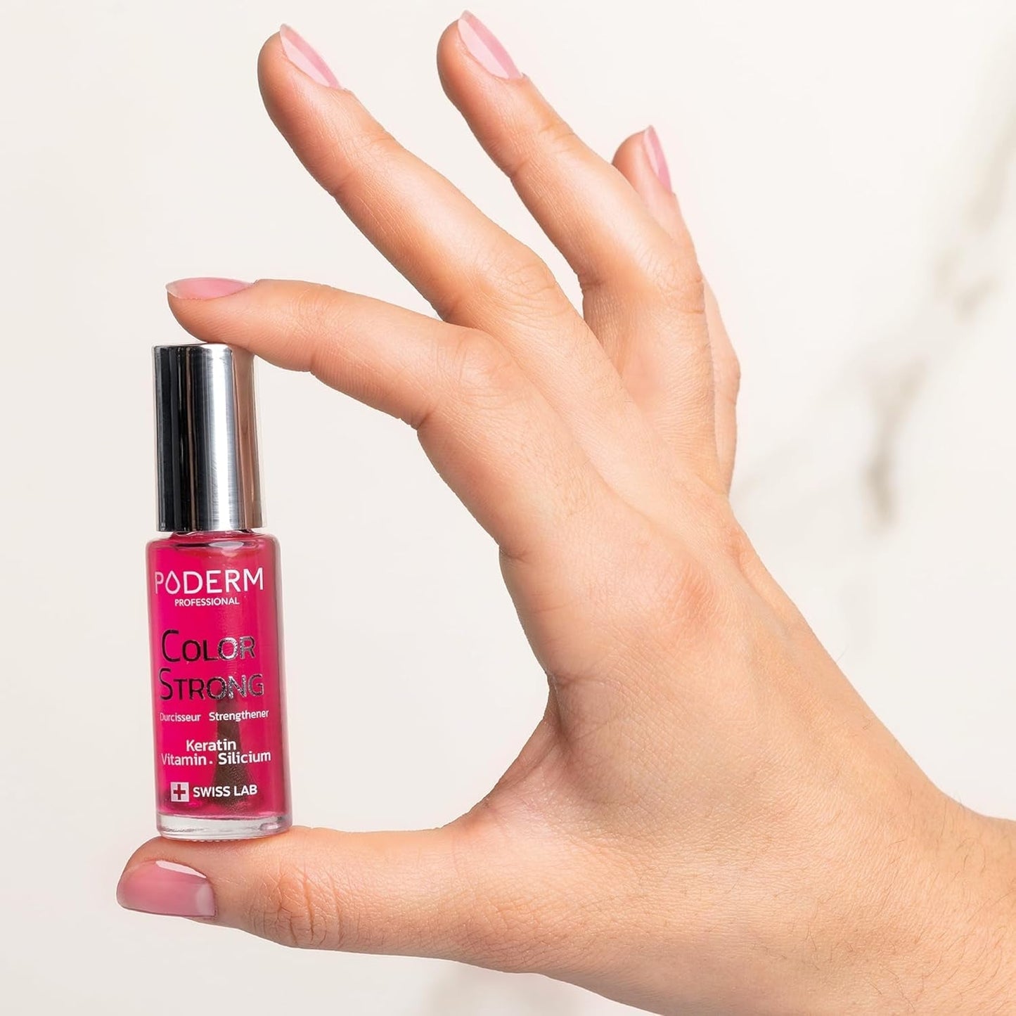 Nagelhärter Lack Mit Biotyna, Silizium i Keratyna - Stärkt Und Repriert Beschädigte, Geschwächte, Brüchige Nägel Durch Gel-Nagellack, Alterung – Gloss Shine - Hände & Füße - Swiss Made