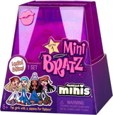 Lalki Bratz Miniverse MGA's Y2K Nostalgia Flashback Minis z limitowanej edycji - PAKIET NIESPODZIANKI - 2 mini lalki Bratz i gablota - świetny prezent dla dzieci i kolekcjonerów 6+