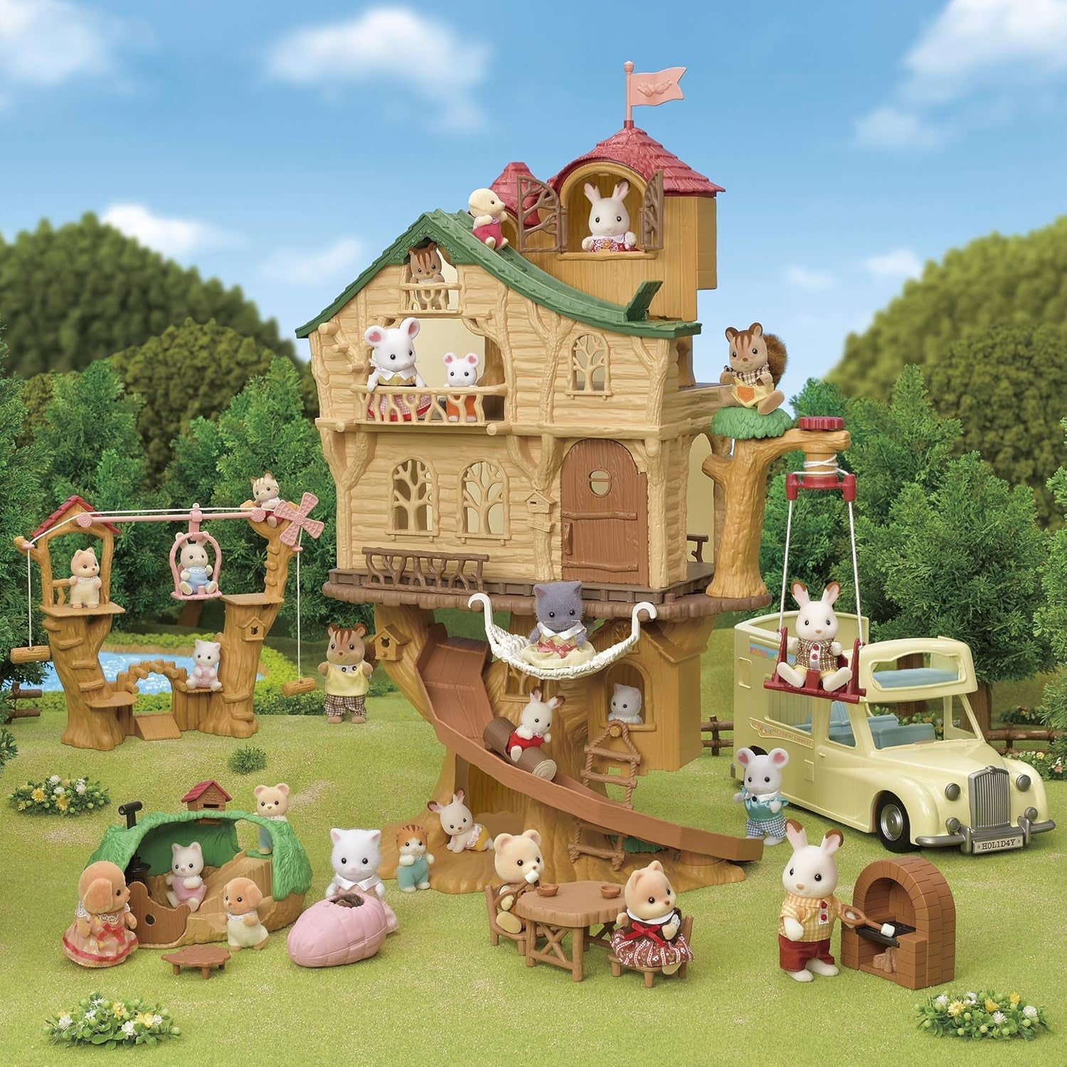 Sylvanian Families 5494 Domek na drzewie z przygodą — zestaw z domkiem dla lalek