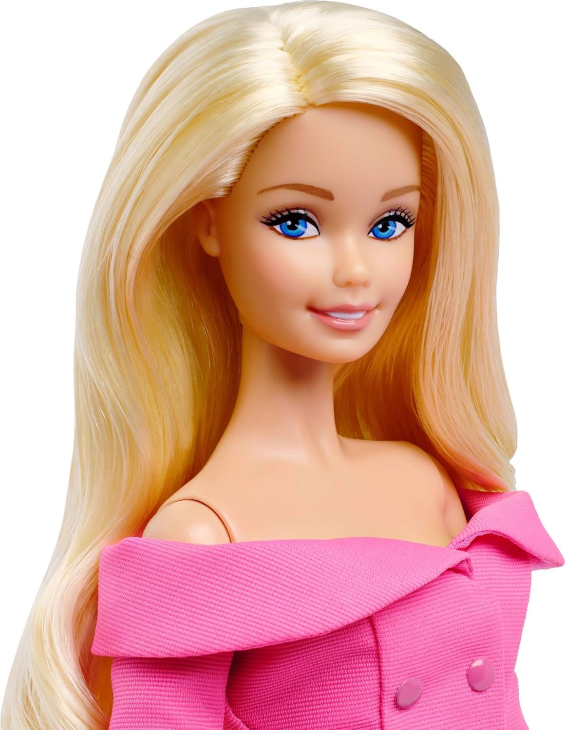 Barbie Signature gestylt von Andrew Mukamal Modepuppe, Sammlerstück z 3 stylizacjami na dzień i akcesoriami do noszenia, w tym ze stojakiem, JBH81
