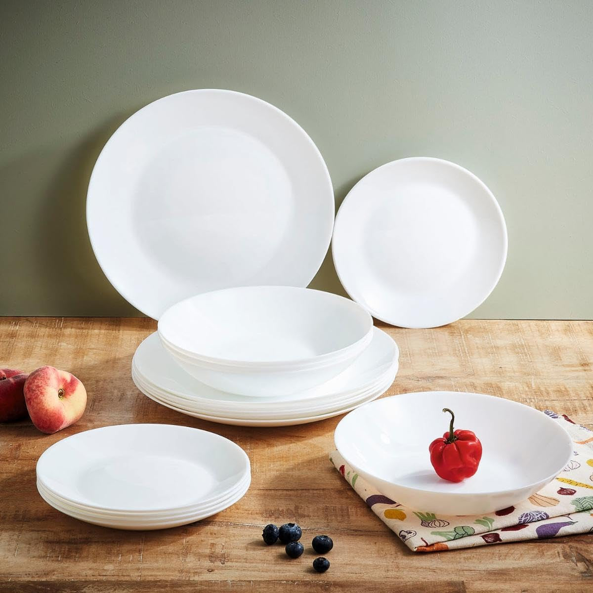 Biały zestaw naczyń obiadowych na 6 osób, 24 sztuki, 6 talerzy obiadowych, 6 talerzy obiadowych, 6 talerzy deserowych i 6 filiżanek, wielokolorowy, 24 sztuki