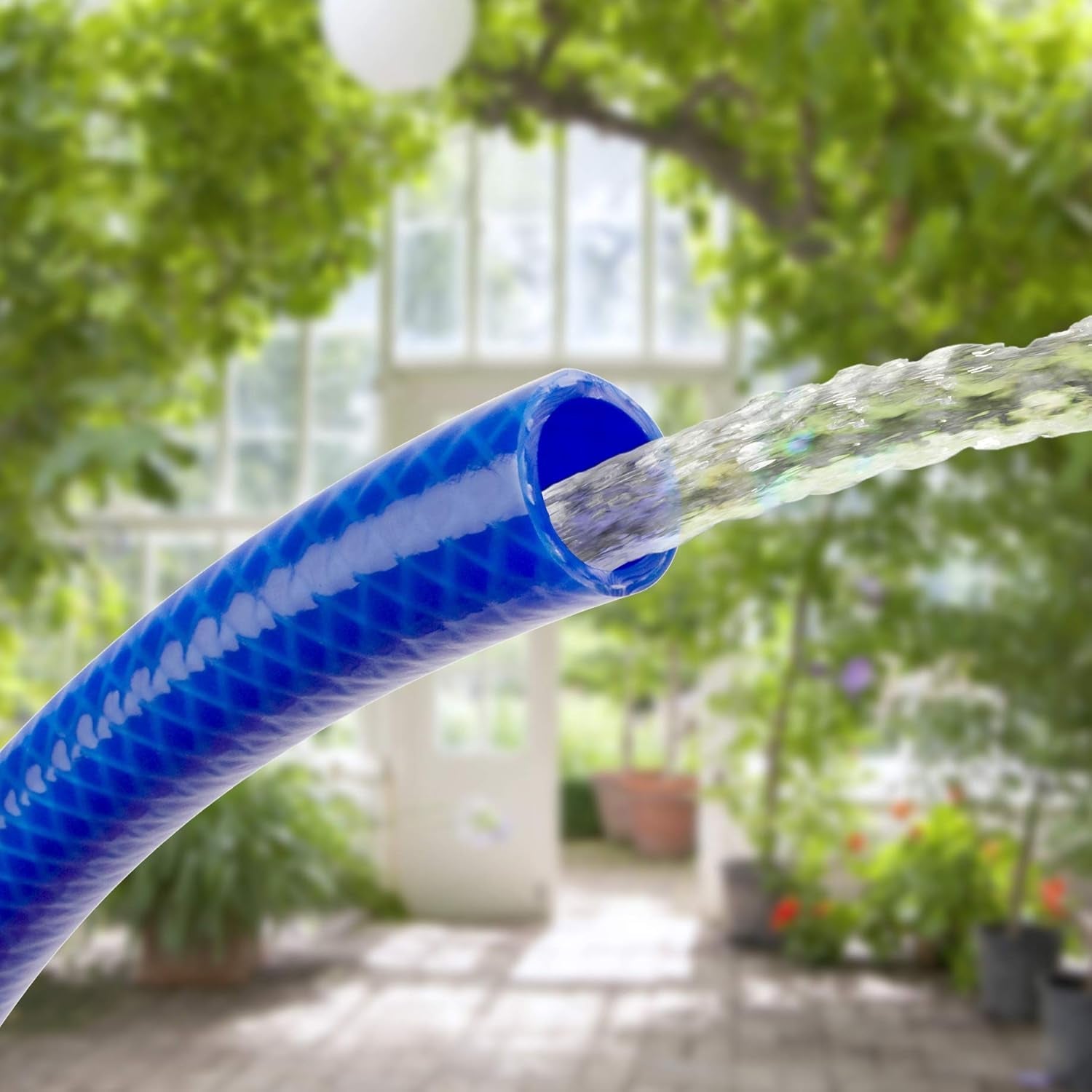 Zestaw węży ogrodowych TATAY Blue Line 25 metrów Ø3/4" 19mm, 3 warstwy, wyprodukowany w Hiszpanii, odporność na 20 bar i +60°/-20°, w oplocie, bez kadmu i ołowiu, bez BPA, anty-UV. Kolor niebieski.