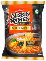 Nissin Ramen Premium - Miso Spicy 10 sztuk makaronu błyskawicznego suszonego na powietrzu w stylu japońskim do ramenu „w stylu restauracyjnym” o lekko pikantnym smaku płatków miso i wakame (10 x 90,7g)