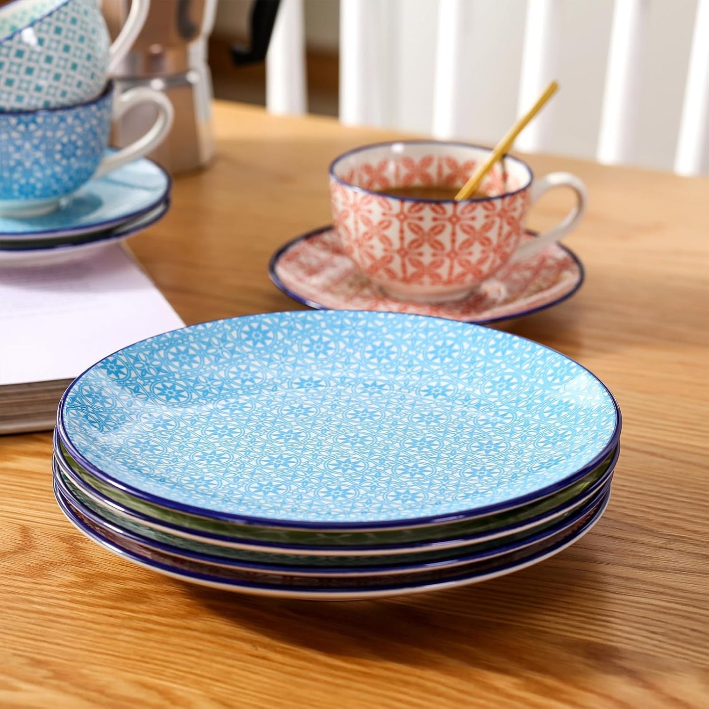 Porcelanowy zestaw do kawy Vancasso Macaron, 12-częściowy kolorowy serwis do kawy dla 4-12 osób, zestaw filiżanek, zawiera filiżanki do kawy, spodki i talerze deserowe