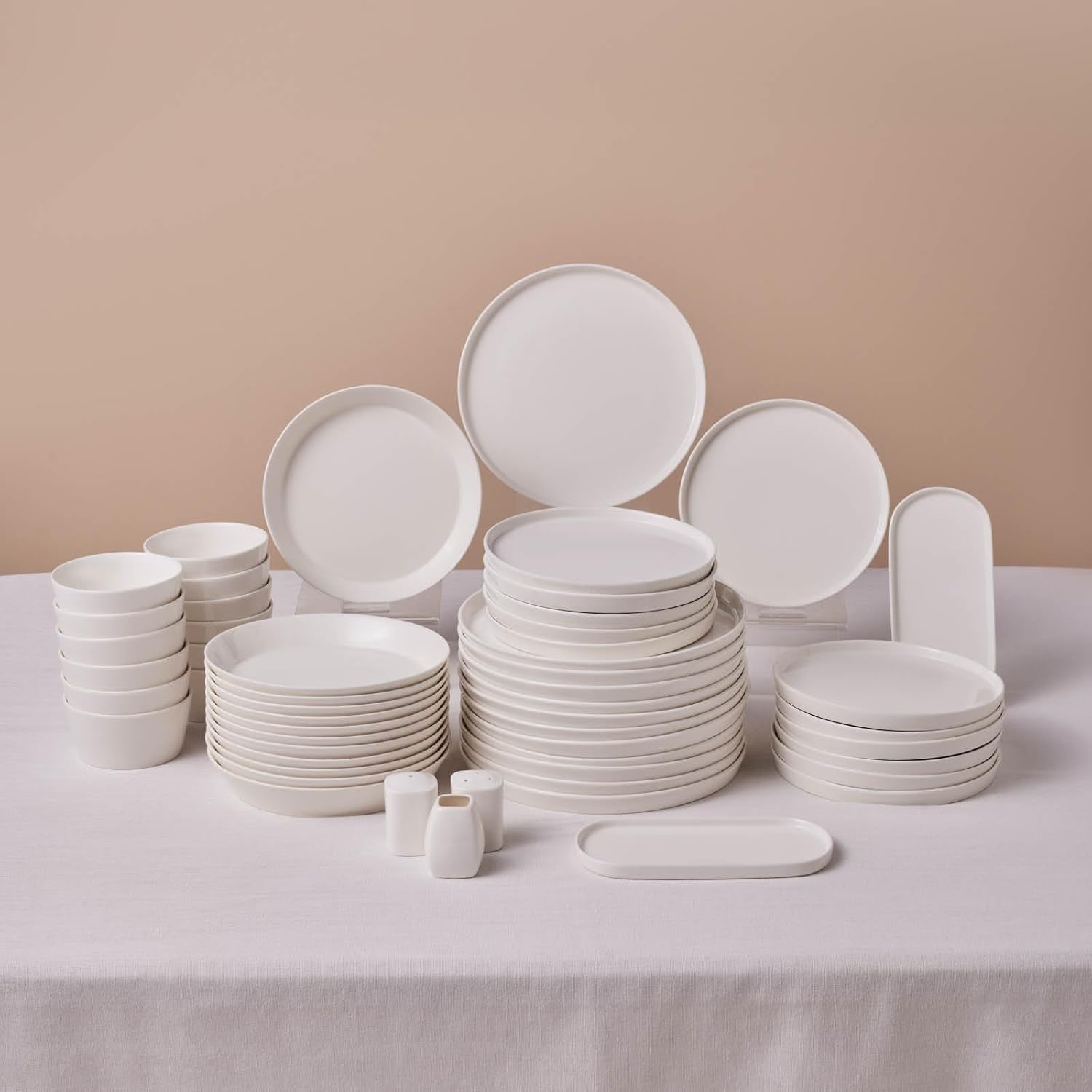 Zestaw obiadowy Karaca Stream Bone Bomo na 12 osób Elegancki zestaw talerzy kwadratowych Eleganckie zastawy stołowe z białej porcelany