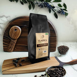 NIK CAFE' – mieszanka Classico – palone ziarna kawy. Jego Ekscelencja, ten mocny. 100% solidny