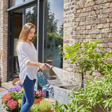 Gardena 4647-20 kompletny zestaw węża spiralnego, z automatycznym zwijaniem węża, z dyszą natryskową i przyłączem do kranu (długość węża: 10 m, średnica węża: 9 mm, zestaw: tak)