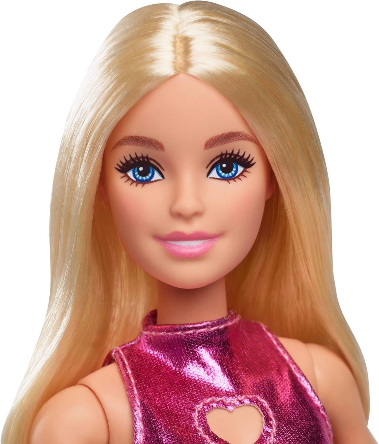 Lalka Barbie Fashionistas nr. 230 z blond włosami, różową metaliczną mini sukienką z wycięciem w kształcie serca, białą bransoletką i szpilkami, HYT88
