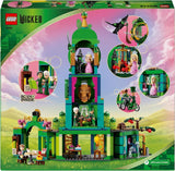 LEGO Wicked Wieża Witamy w Szmaragdowym Mieście, minilaleczki Glinda i Elphaba, prezent dla fanów filmu oraz dziewcząt i chłopców od 9. roku życia, którzy uwielbiają domki dla lalek 75684 Zestawy do budowania Besuche den LEGO-Store