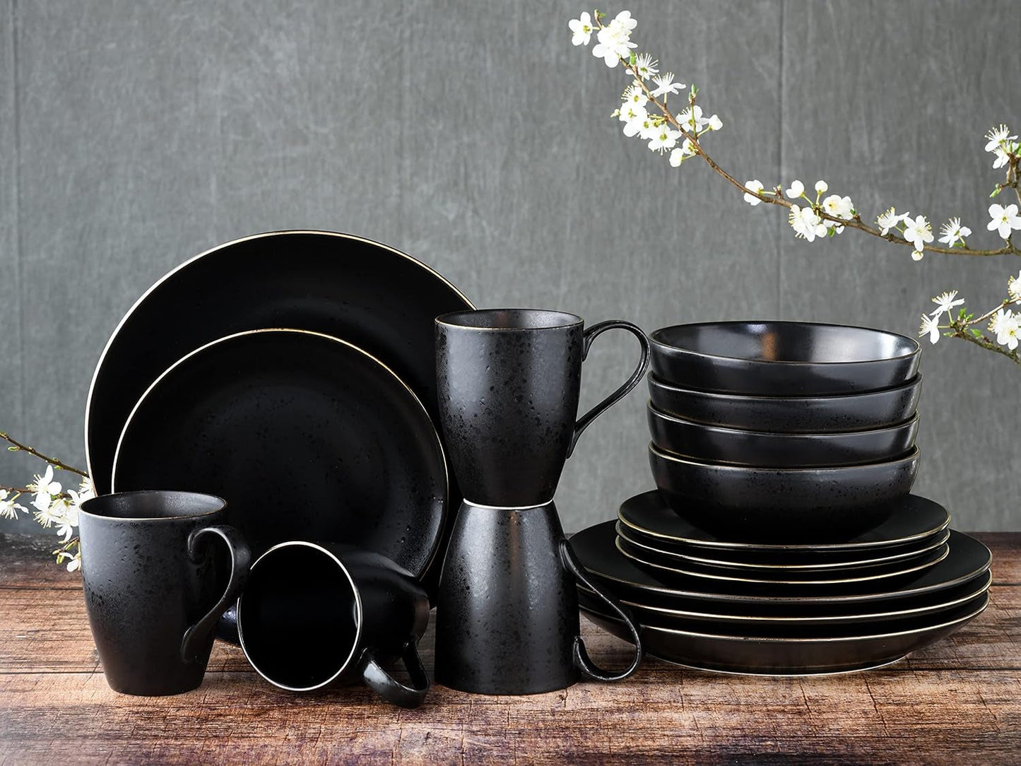 CreaTable, 22699, seria Industrial Gold BLACK, 16-częściowy zestaw naczyń obiadowych dla 4 osób, serwis porcelany Combo, można myć w zmywarce i używać w kuchence mikrofalowej, jakość produkcji
