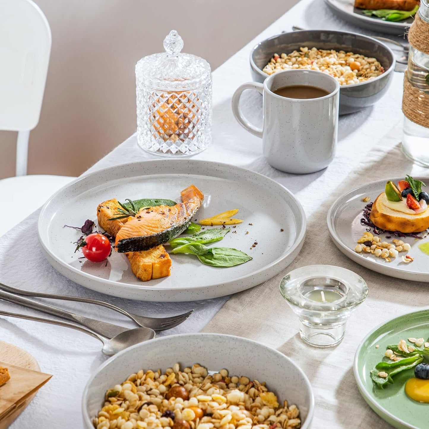 vancasso SESAM Serie Steingut Geschirrset für 12 Personen, 48 teiliges Kombiservice – Tafelservice mit Speisetellern, Desserttellern, Müslischalen und Kaffeetassen, skandynawski design