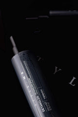 Spray do rozczesywania Style.Me Produkt ułatwiający rozczesywanie włosów. Natychmiastowy produkt ułatwiający rozczesywanie firmy Termix. Formuła wzbogacona olejkiem rycynowym. Rozmiar: 200 ml. Naty Shop produkty ułatwiające rozczesywanie włosów