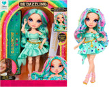 Olśniewająca lalka modowa Rainbow High Be – Celine Turquoise – niebiesko-zielona, ​​28 cm, z narzędziem do dekorowania, błyszczącymi klejnotami i akcesoriami do stylizacji