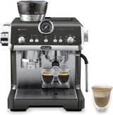 De'Longhi La Specialista Arte EC9155.MB ekspres do kawy z kolbą ze młynkiem, 8 stopni mielenia, ciśnienie 15 barów, 3 ustawienia temperatury, spieniacz do mleka, 1550 W, zbiornik 1,7 l, stal nierdzewna/czarny, w zestawie zestaw baristy