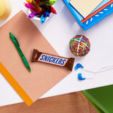 Snickers Batonik Czekoladowy Karmel Orzechowy, 5 batoników | Piłka nożna z przekąskami | (1x5x50g)