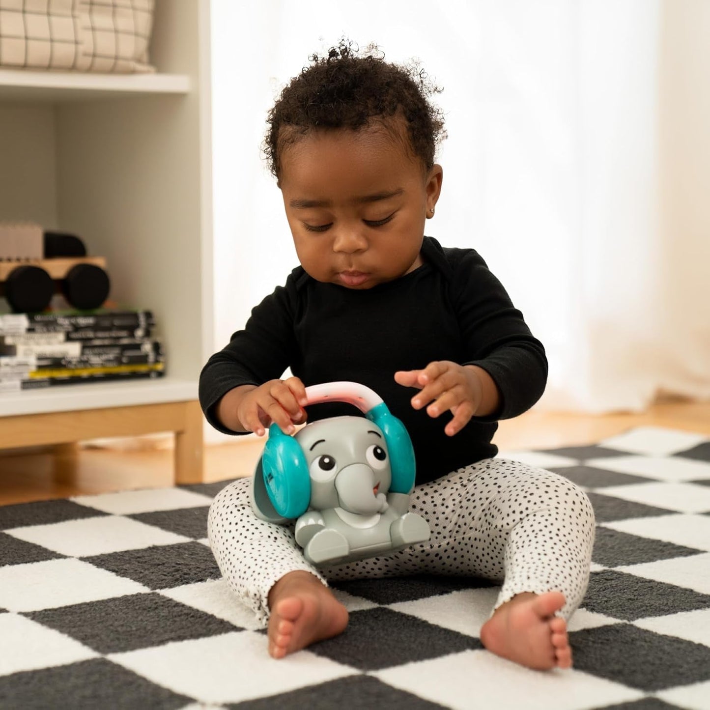 Baby Einstein Earl the Elephant Sound Machine Bluetooth, system muzyczny + lampka nocna, zabawki dla niemowląt i małych dzieci Bebe Naty Shop