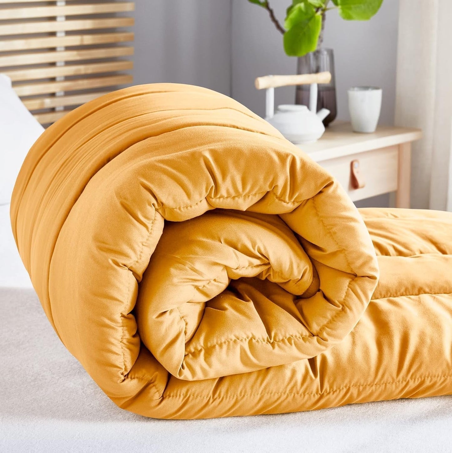 Pikolin Home - Dwustronna kołdra 300 G - dwukolorowe wypełnienie Nordic - do łóżka 150 - wygodna, ciepła, oddychająca, niebieska, 240 X 220 cm Kołdry i kołdry Naty Shop