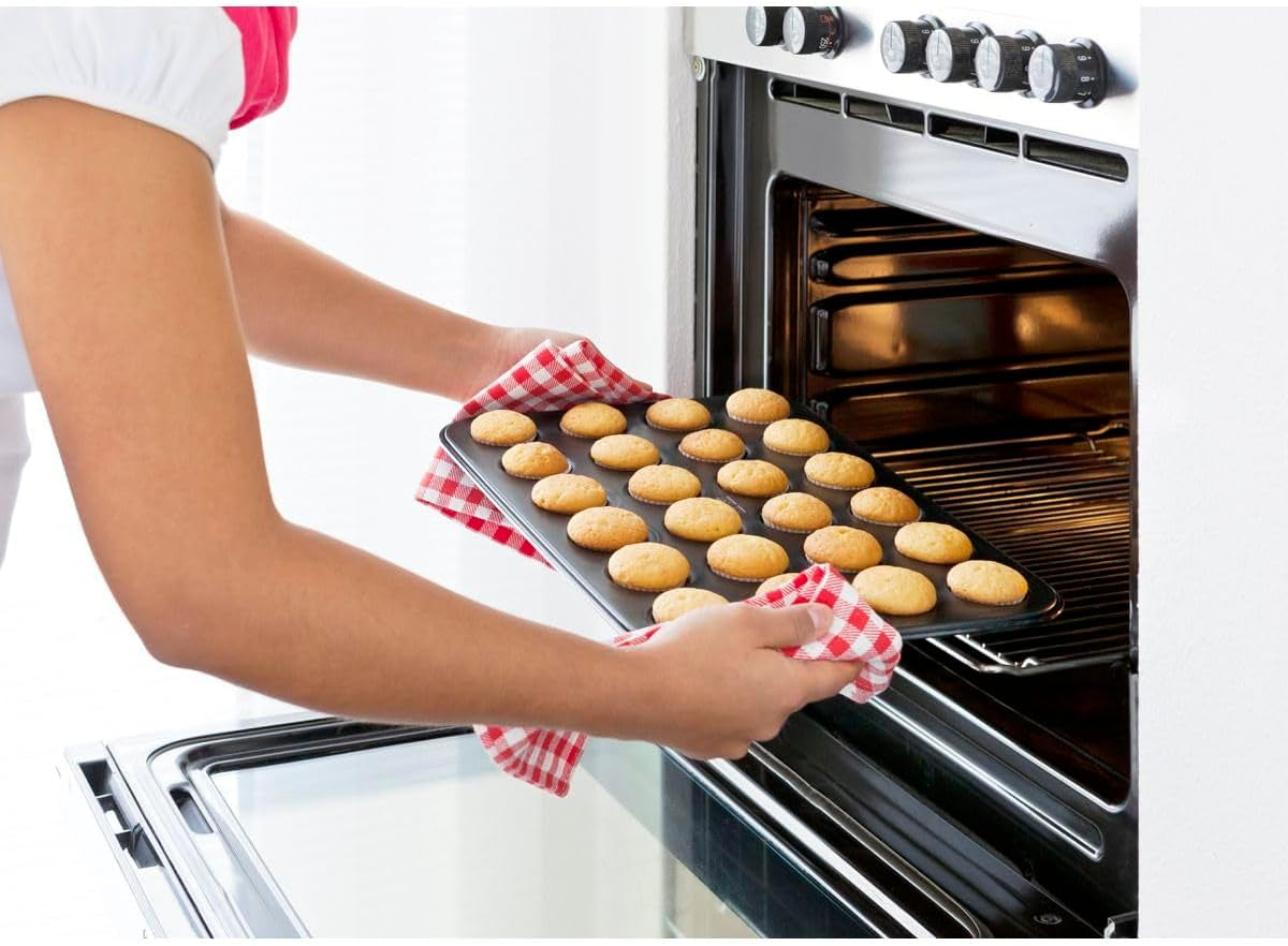 Zenker 6541 Black Metallic 24Er Mini-Muffinform – Antihaftbeschichte Für Perfekte Mini-Muffins, Ø 4,5 cm, ​​Made in Germany Formy i blachy do pieczenia Naty Shop