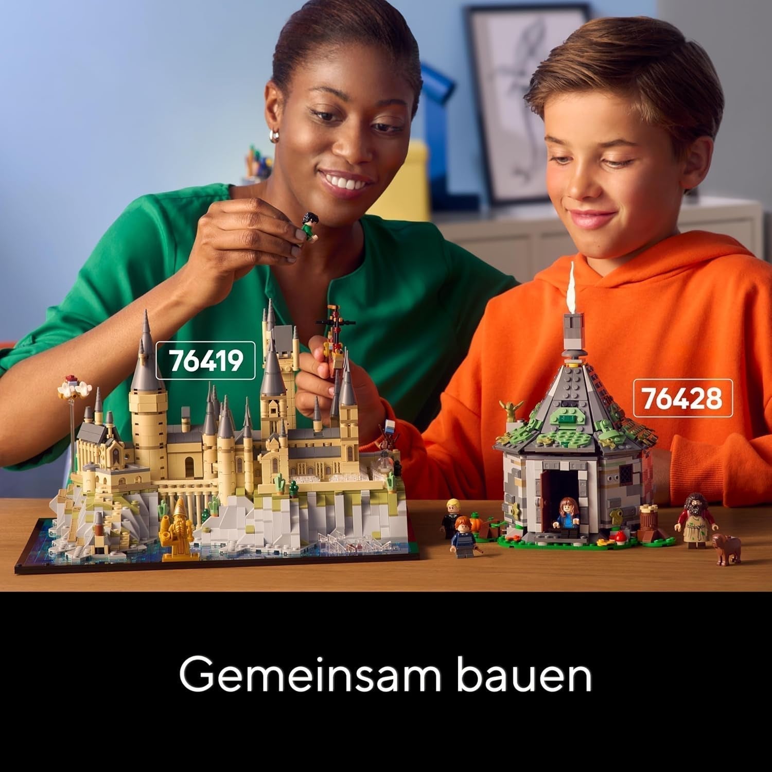 Zamek Hogwart LEGO Harry Potter ze skrzydłami zamku — zestaw z kolekcji dla dorosłych, zawierający wieżę główną i wieżę astronomiczną, komnatę tajemnic i minifigurkę architekta — prezent dla kobiet — 76419 Zestawy do budowania Besuche den LEGO-Store