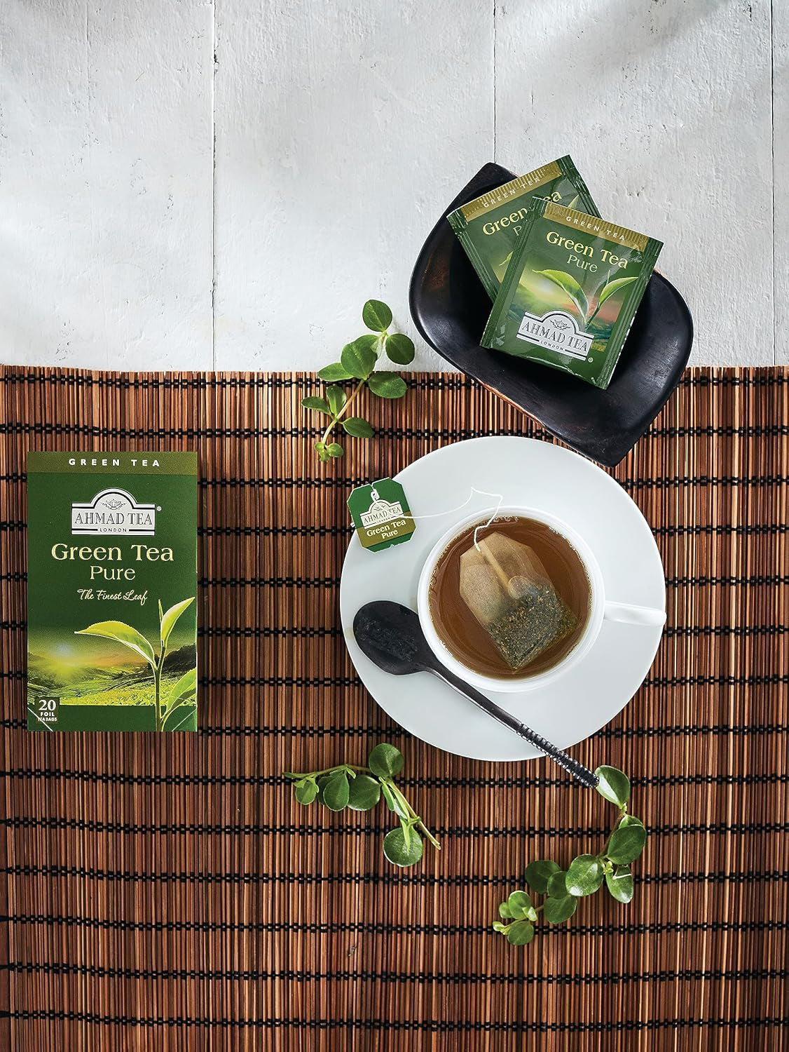 Ahmad Tea - Herbata zielona - Smakowe, pojedynczo pakowane torebki herbaty zawierające 2 g herbaty w porcji - 20 torebek z paskiem (zestaw 2 sztuk)