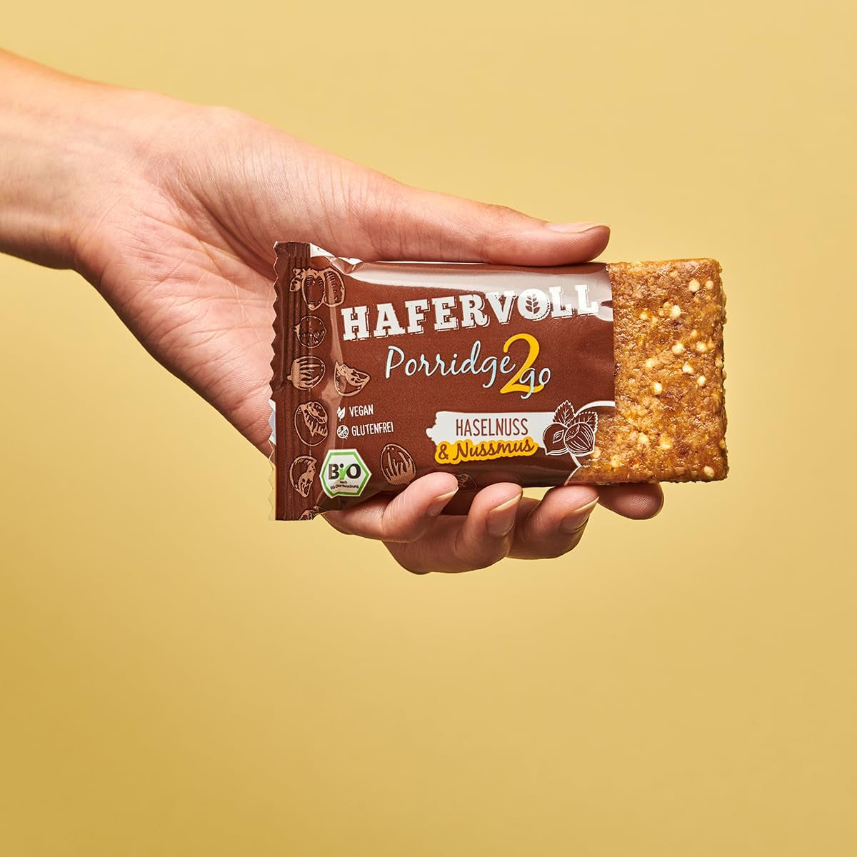 Hafervoll Porridge2go Masło orzechowe i orzechy, 13 batonów x 55 g - wegańska, organiczna, bezglutenowa, bez dodatku cukru przekąska, z owsem, daktylami i cukierkami Quinoa