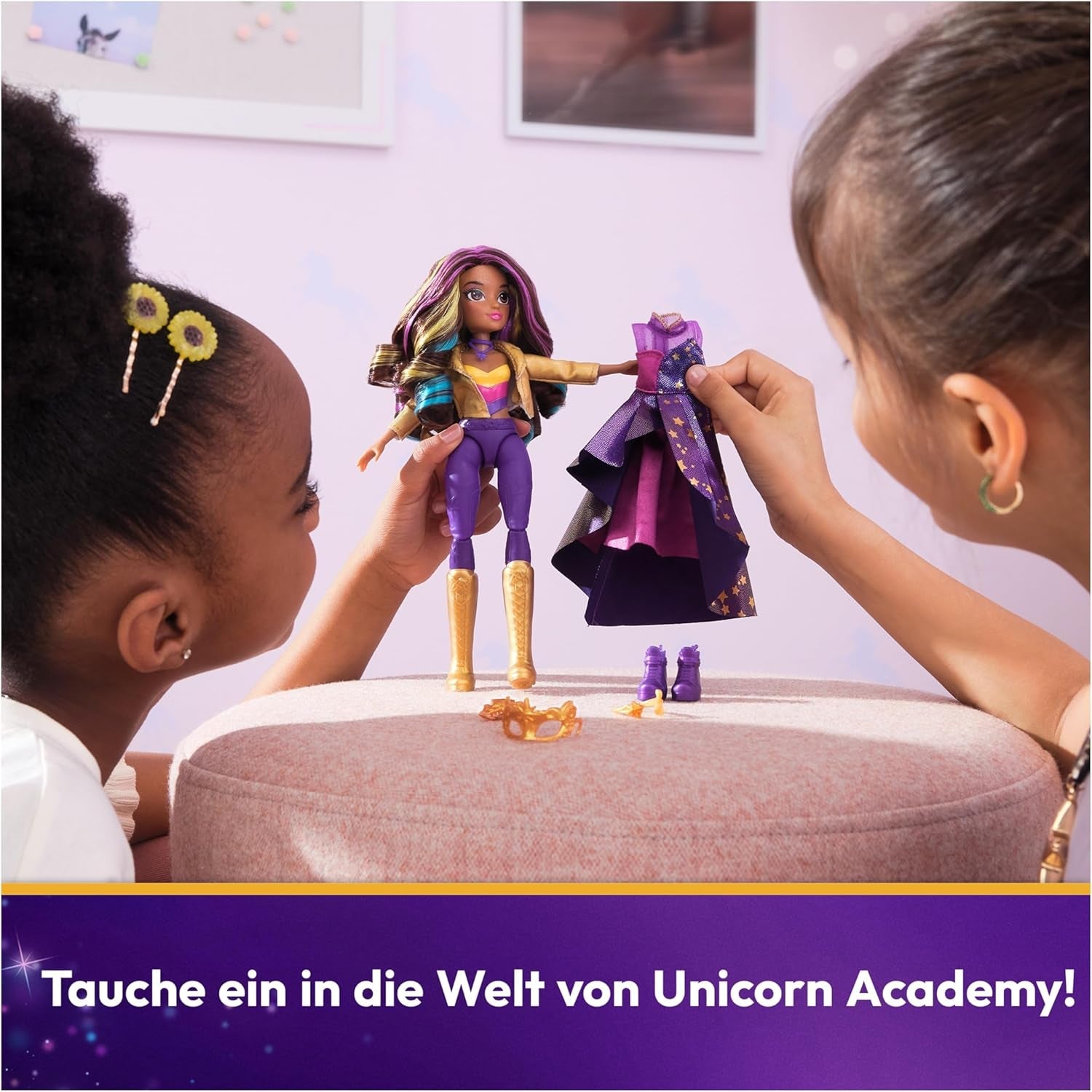 Unicorn Academy Deluxe Masked Ball Sophia - lalka 24 cm z popularnej serii Netflix z 2 strojami, klasycznym przebieraniem i odgrywaniem ról, wiek 4+ Naty Shop Dolls