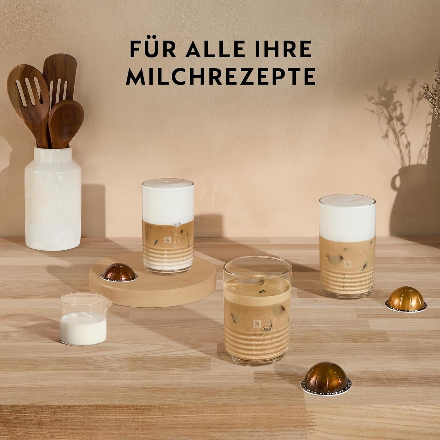 Ekspres do kawy z kapsułkami Nespresso Krups Vertuo Pop, pojemność: 560 ml, automatyczne rozpoznawanie kapsułek, system one-touch, 4 rozmiary filiżanek, skrócony czas podgrzewania, zrównoważony, Aqua Mint, XN9204