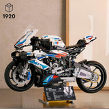 LEGO Technic Model motocykla BMW M 1000 RR Zestaw modeli dla dorosłych jako prezent rękodzielniczy dla mężczyzn i kobiet Wystrój domu lub biura 42130 Zestawy do budowania Besuche den LEGO-Store