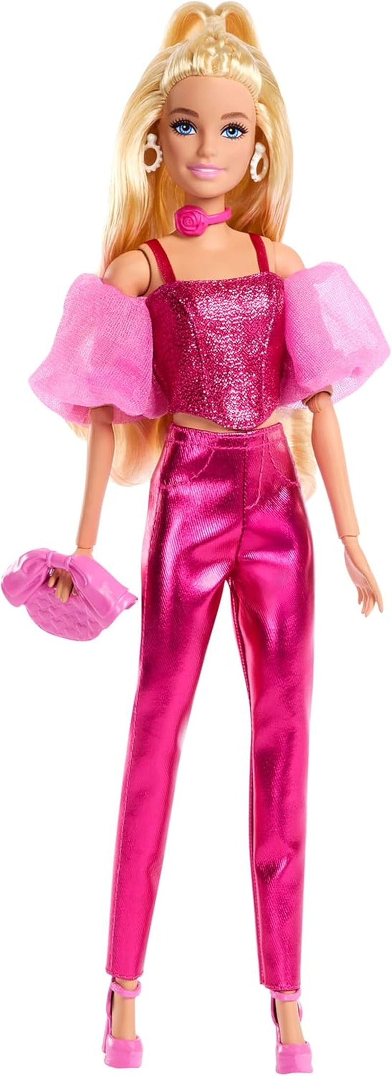 Lalka Barbie Deluxe Style nr 5 w metalicznym różowym blond stroju, z błyszczącym stanikiem i błyszczącymi spodniami, z dodatkami, takimi jak różowy naszyjnik i torebka, JFP40