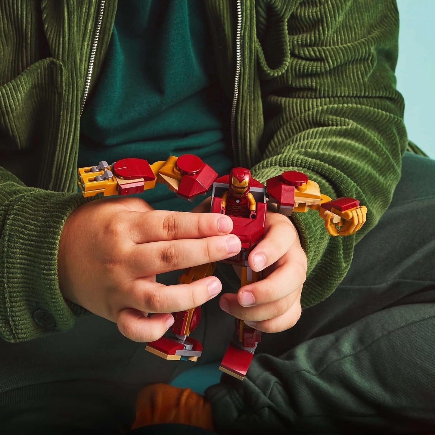 LEGO Marvel Mech Iron Mana kontra. Ultron — zabawka superbohatera z 2 minifigurkami — figurka z ruchomymi rękami, nogami i palcami — prezent dla chłopców i dziewcząt w wieku od 6 lat 76307 Besuche den LEGO-Store Building Sets
