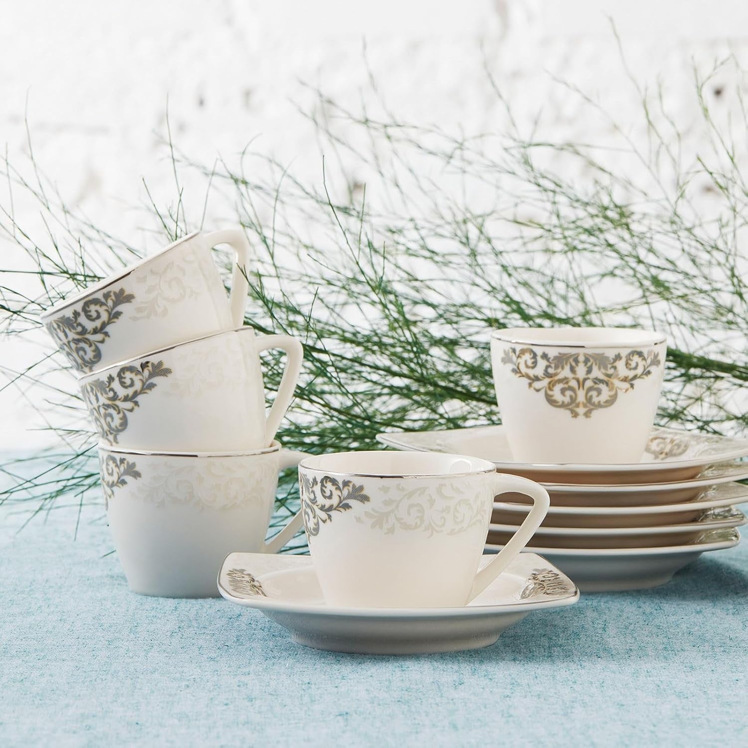 Zestaw porcelanowych filiżanek do espresso KARACA Nazende - 80 ml tureckie filiżanki do kawy ze spodkami, 12-częściowy nowoczesny serwis do kawy z 6 filiżankami do kawy i 6 spodkami, filiżanki do mokki - biały