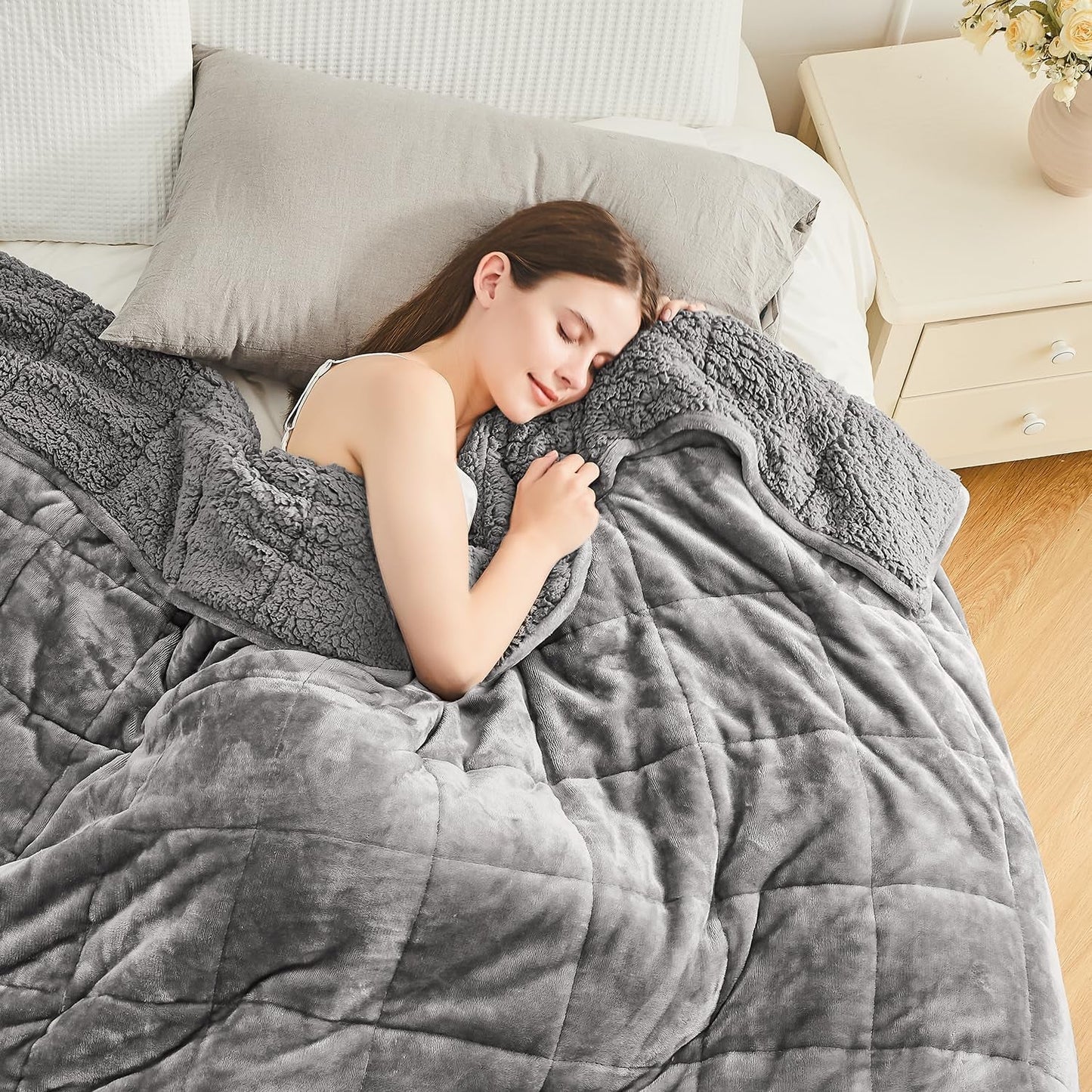 Koc obciążeniowy Cottonblue 6,8 kg Queen Size Flanelowy Shaggy Sherpa Koc obciążeniowy dla dorosłych Wygodne koce obciążane zapewniające spokój i relaks Ciężkie kołdry 152,4 x 203,2 Naty Shop Kołdry i kołdry