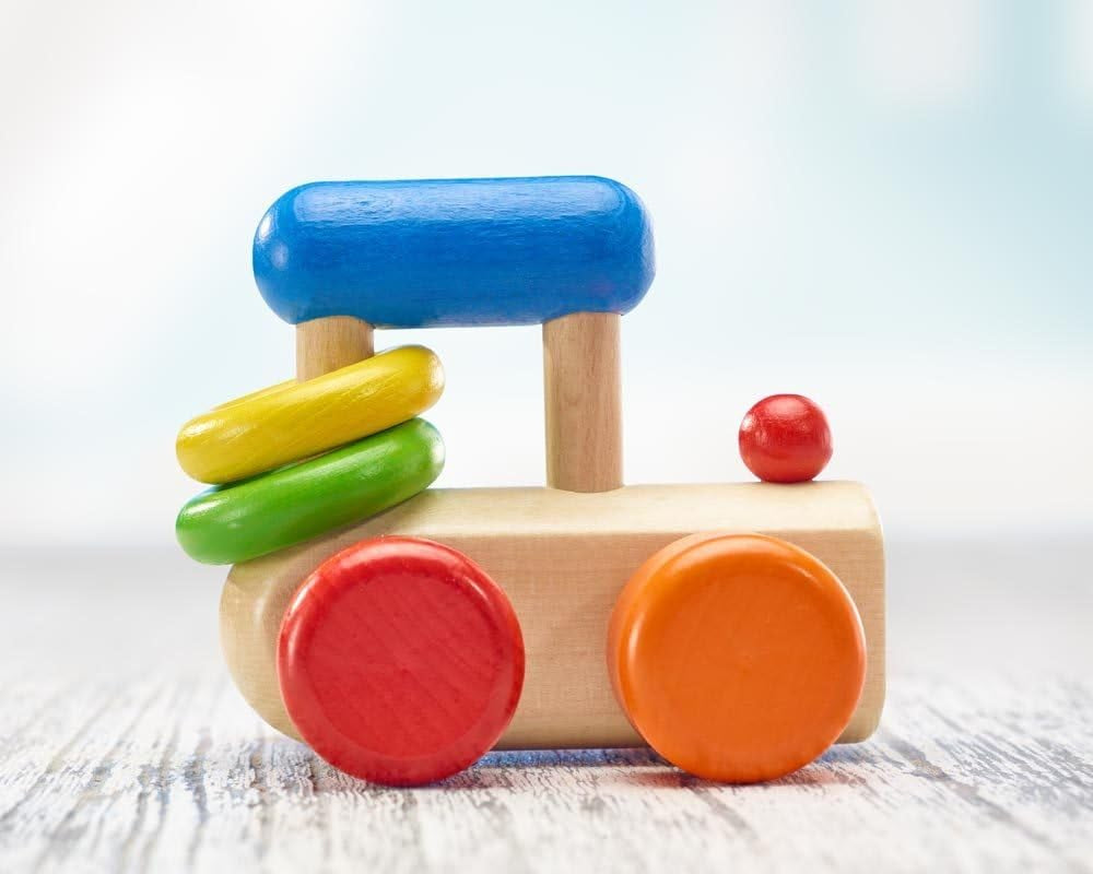 Lokomotywa Selecta, zabawka do łapania, 8,5 cm, drewno, 6 miesięcy - 3 lata, lokomotywa z grzechotkami Jucarii Bebe Naty Shop