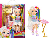 Zespół Rainbow High Junior High Rock Band – Amaya, kolory tęczy – lalka modowa 23 cm z klawiaturą, konfigurowalna za pomocą naklejek, ruchoma, urocza zabawka dla dzieci w wieku od 4 lat