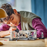 LEGO Star Wars Tantive IV Boarding, zabawka do budowania z filmu „Nowa nadzieja”, kolekcjonerski zestaw fantasy, pomysł na prezent dla chłopców i dziewcząt w wieku powyżej 8 lat oraz kolekcjonerów 75387 Zestawy do budowania Szukaj w sklepie LEGO