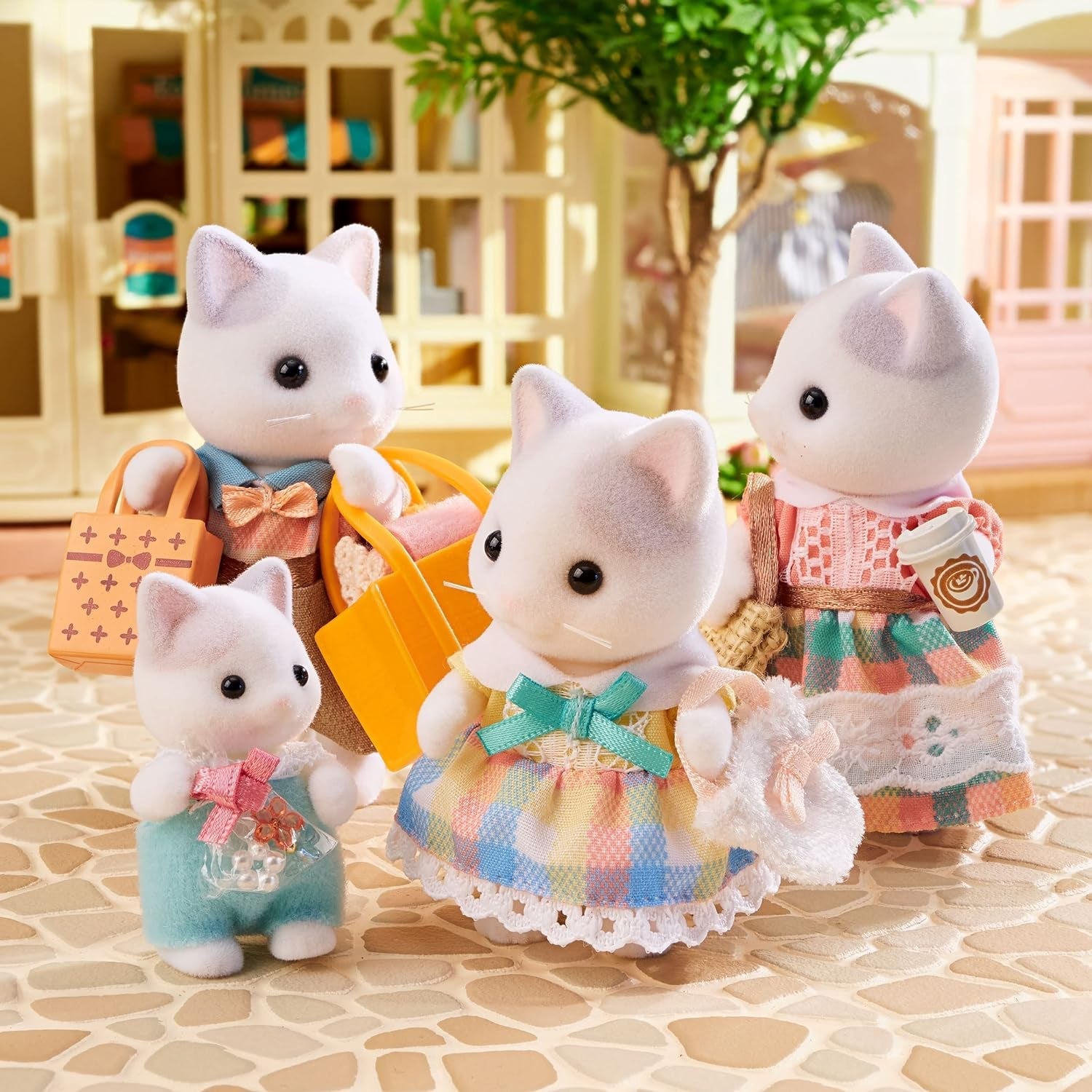 Sylvanian Families - 5738 Rodzina kotów mlecznych - Figurki z domku dla lalek