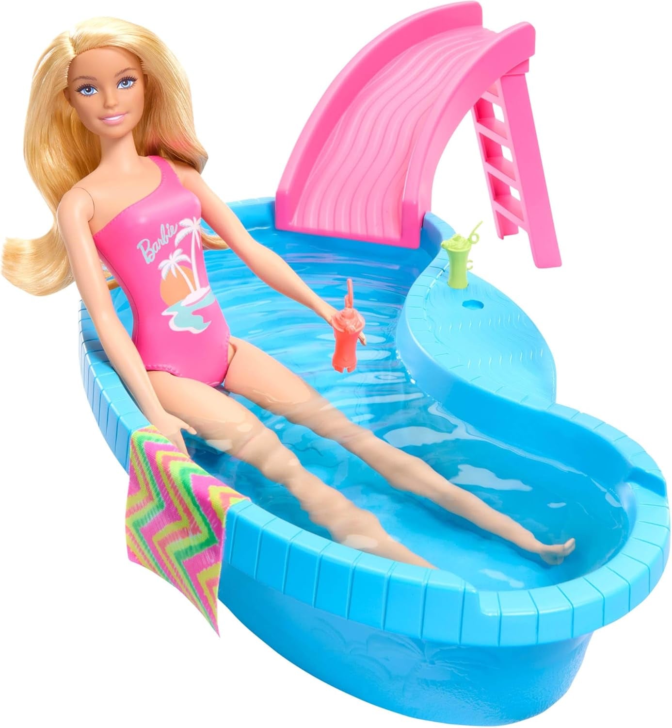 Lalka Barbie i akcesoria - basen ze zjeżdżalnią i akcesoriami do wielogodzinnej zabawy na słońcu, różowy kostium kąpielowy z tropikalnym wzorem, dla dzieci od 3 lat, HRJ74 Naty Shop Dollhouses